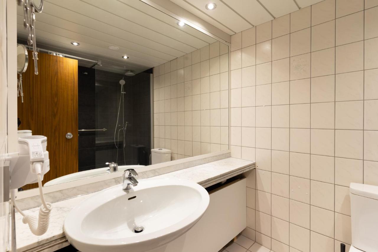 Gelsendesign III - Netflix I Balkon I Zentral Apartamento Gelsenkirchen Exterior foto